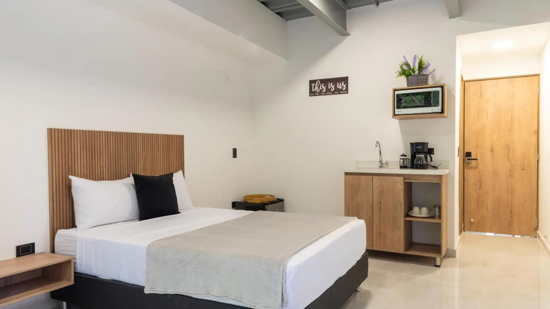 Nook Bliss Medellin Marvel Near El Poblado Apartment 0*,  Colombia
