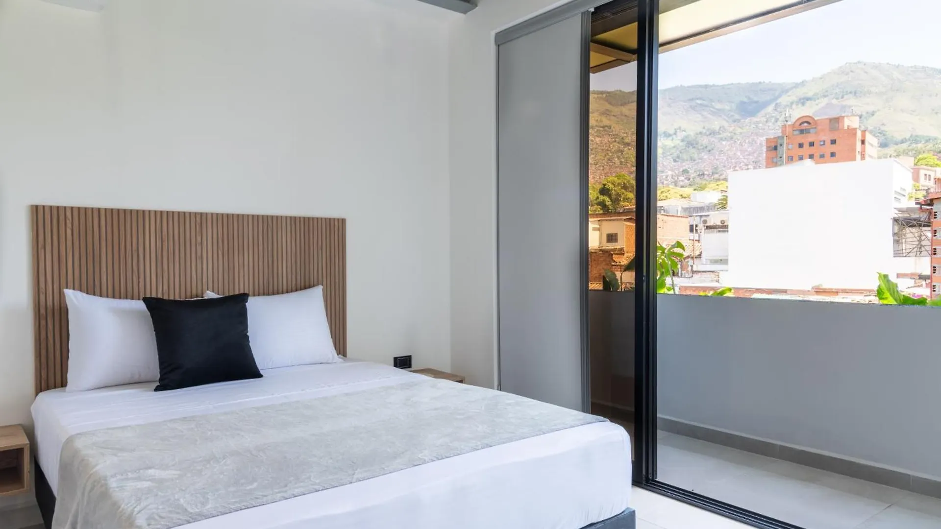 Nook Bliss Medellin Marvel Near El Poblado Apartment